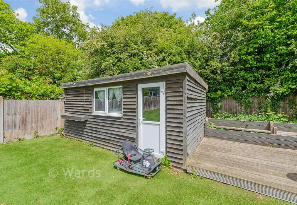 Workshop/Outbuildings - Walderslade Road, Walderslade, Chatham, Kent - Wards of Kent