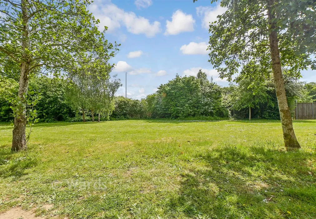 Views To Front - Brigadier Gardens, Ashford, Kent - Wards of Kent