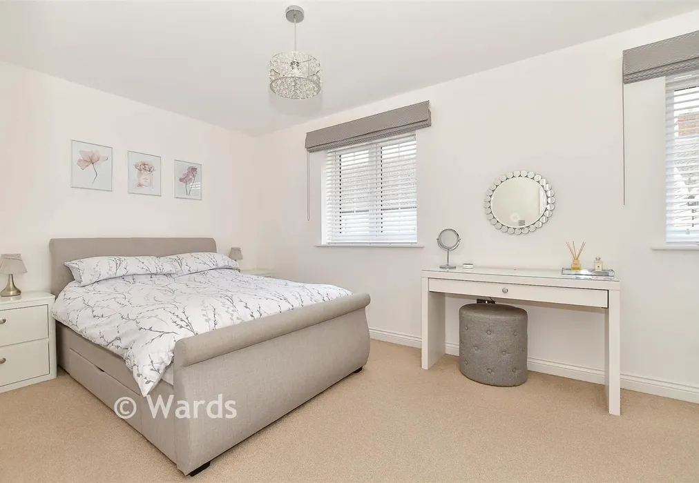 Bedroom 2 - Wheatfields, Aldington, Ashford, Kent - Wards of Kent