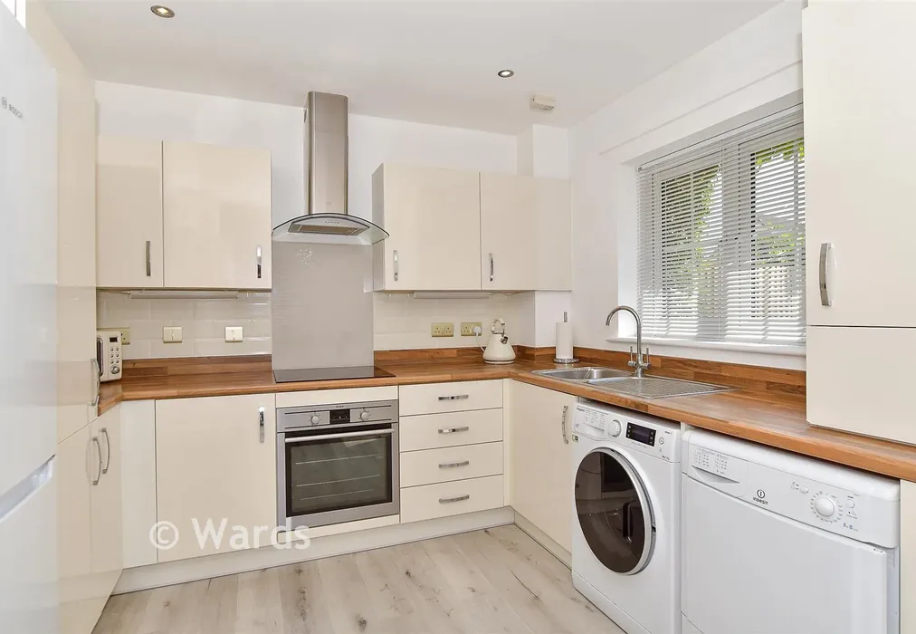 Kitchen/Dining Area - Wheatfields, Aldington, Ashford, Kent - Wards of Kent