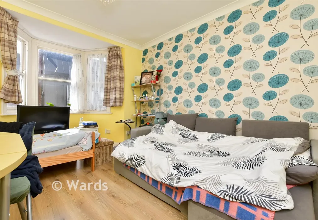 Lounge - High Street, St. Lawrence, Ramsgate, Kent - Wards of Kent