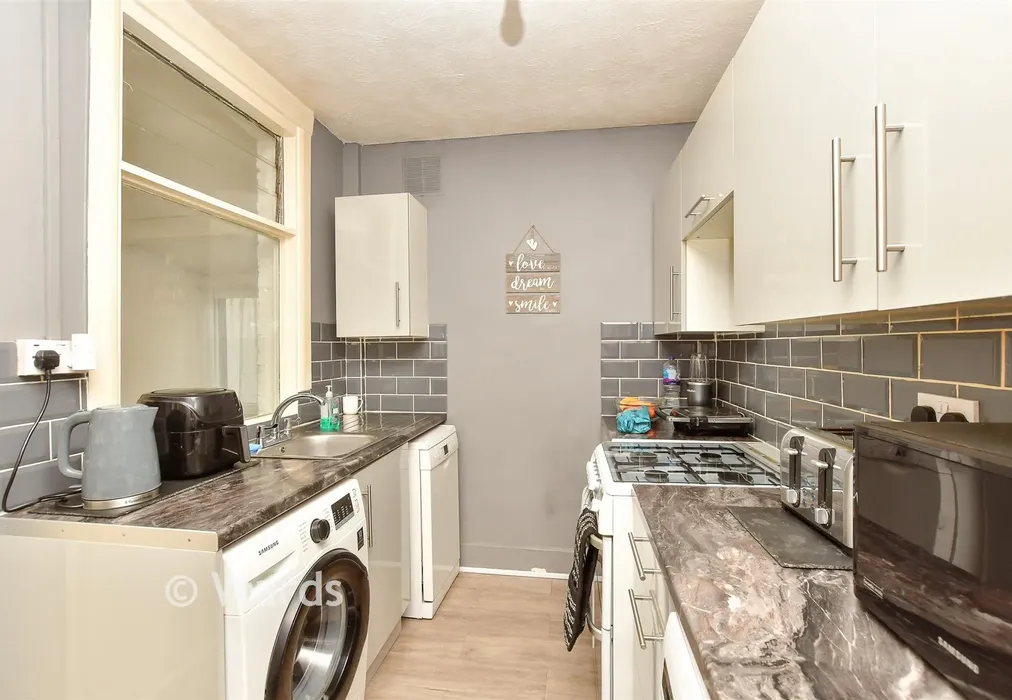 Kitchen - Rochester Avenue, Rochester, Kent - Wards of Kent