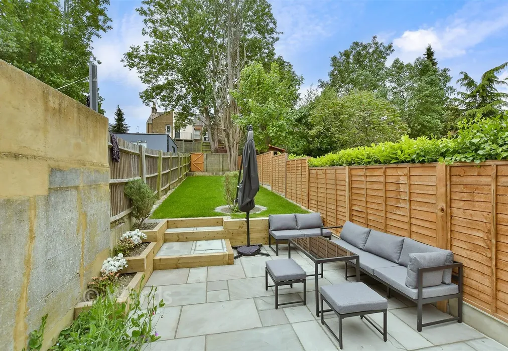 Rear Garden - Rochester Avenue, Rochester, Kent - Wards of Kent