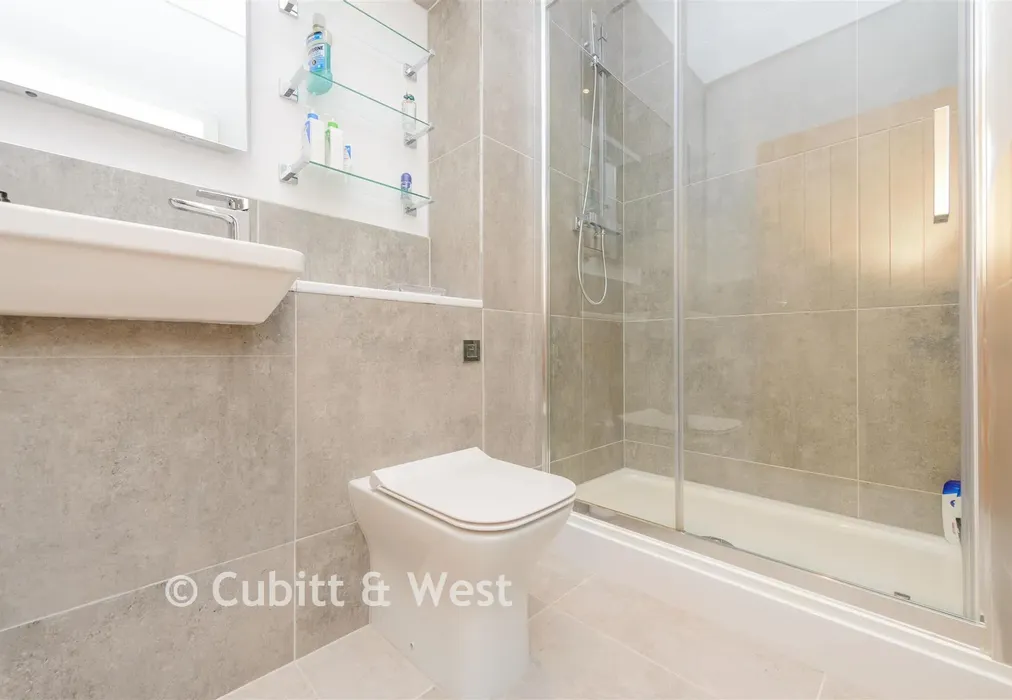 Shower Room - Brighton Road, Redhill, Surrey - Wards of Kent