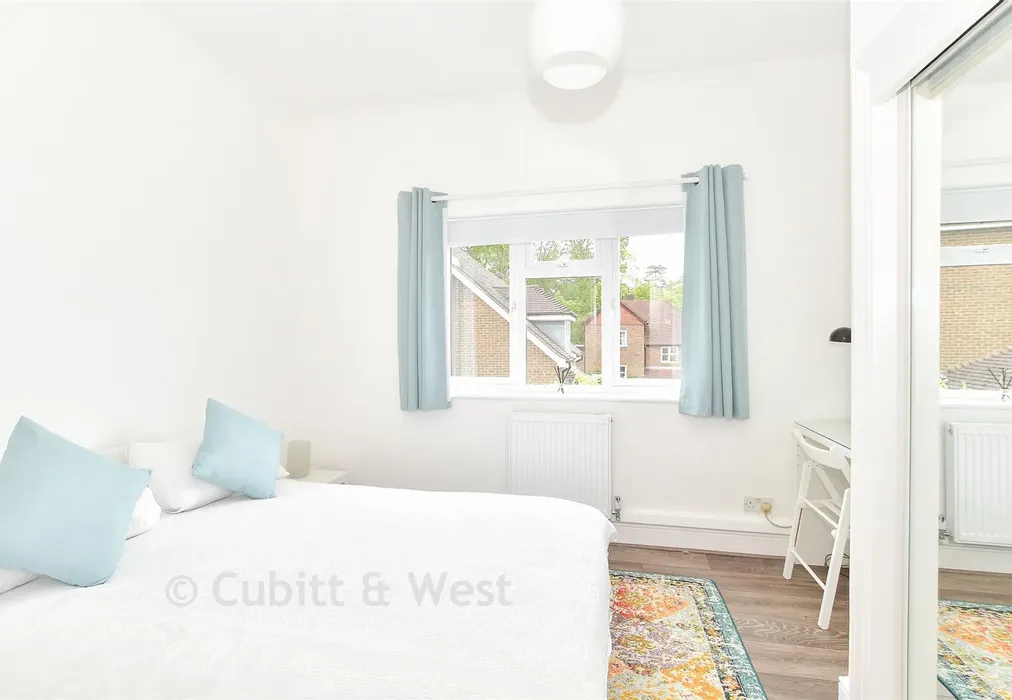 Bedroom 2 - Kings Copse, East Grinstead, West Sussex - Wards of Kent