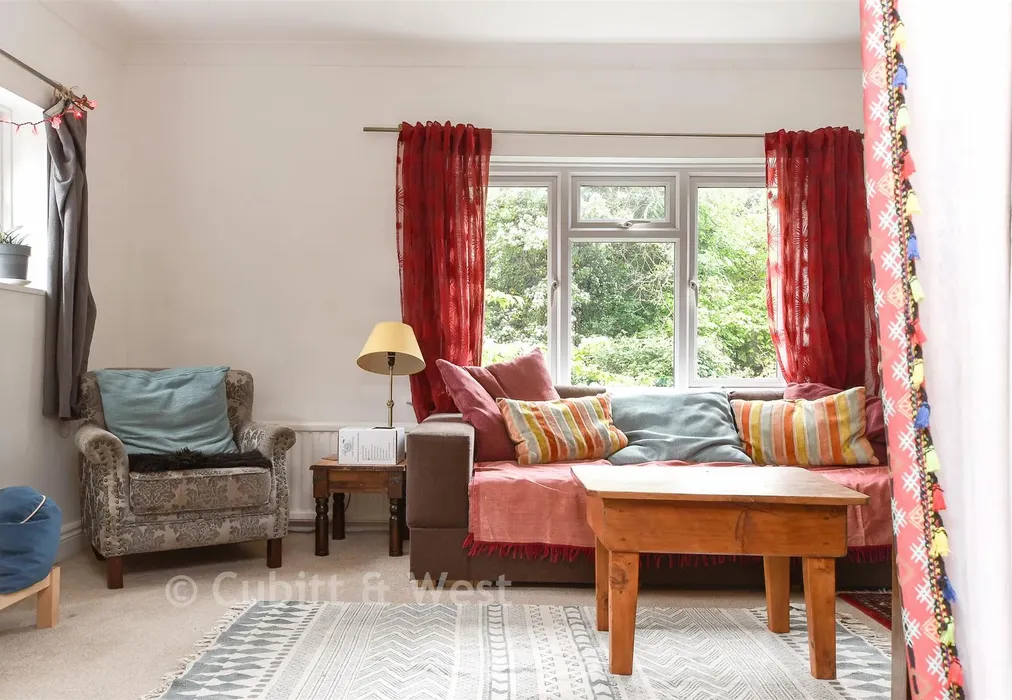 Internal Lifestyle Photograph - Bedlow Lane, Cranleigh, Surrey - Wards of Kent