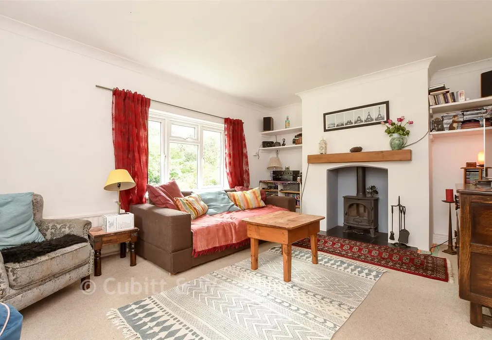 Lounge - Bedlow Lane, Cranleigh, Surrey - Wards of Kent