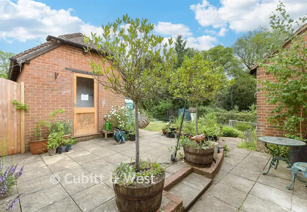 Rear Garden - Bedlow Lane, Cranleigh, Surrey - Wards of Kent