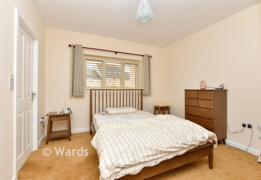 Bedroom 1 - Rivenhall Way, Hoo, Rochester, Kent - Wards of Kent