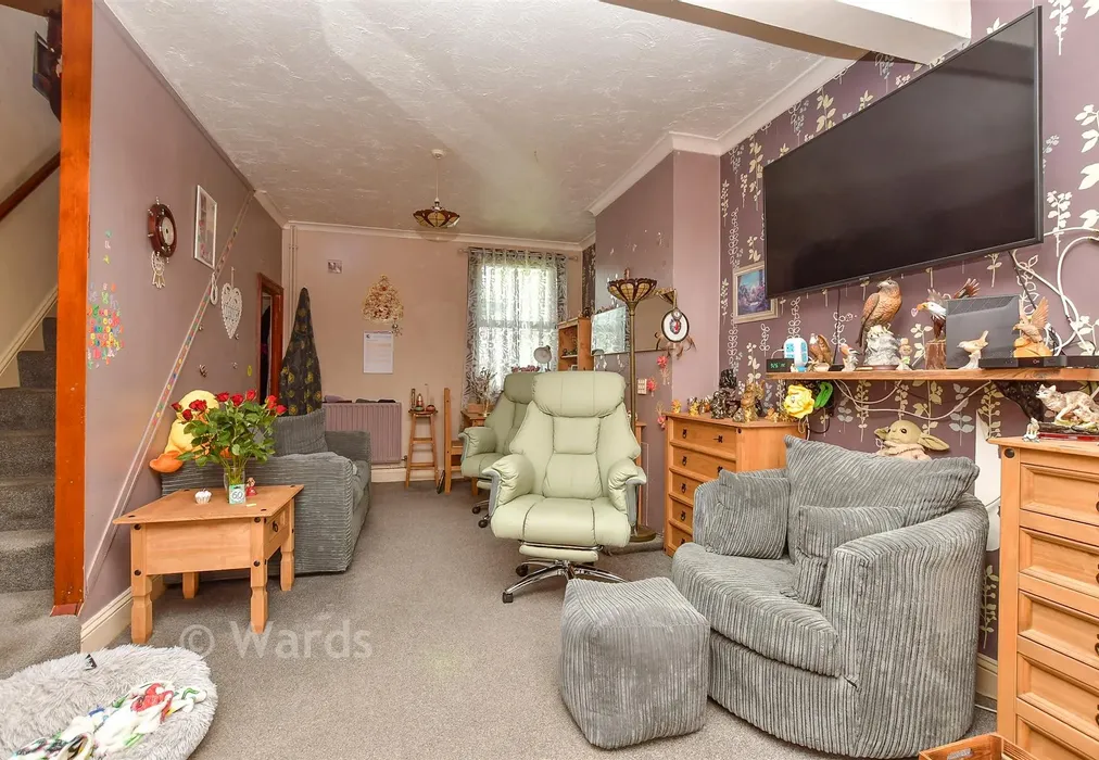 Lounge/Diner - Mount Road, Chatham, Kent - Wards of Kent