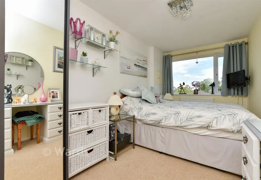 Bedroom 2 - Seacroft Road, Broadstairs, Kent - Wards of Kent