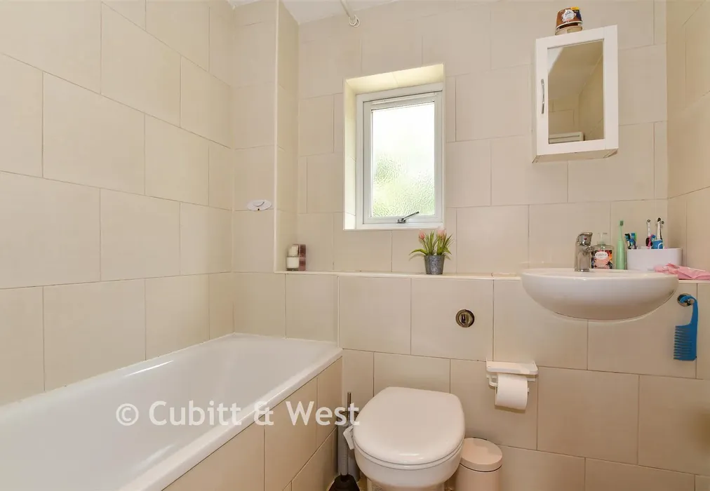 Bathroom - Binney Court, Crawley, West Sussex - Wards of Kent