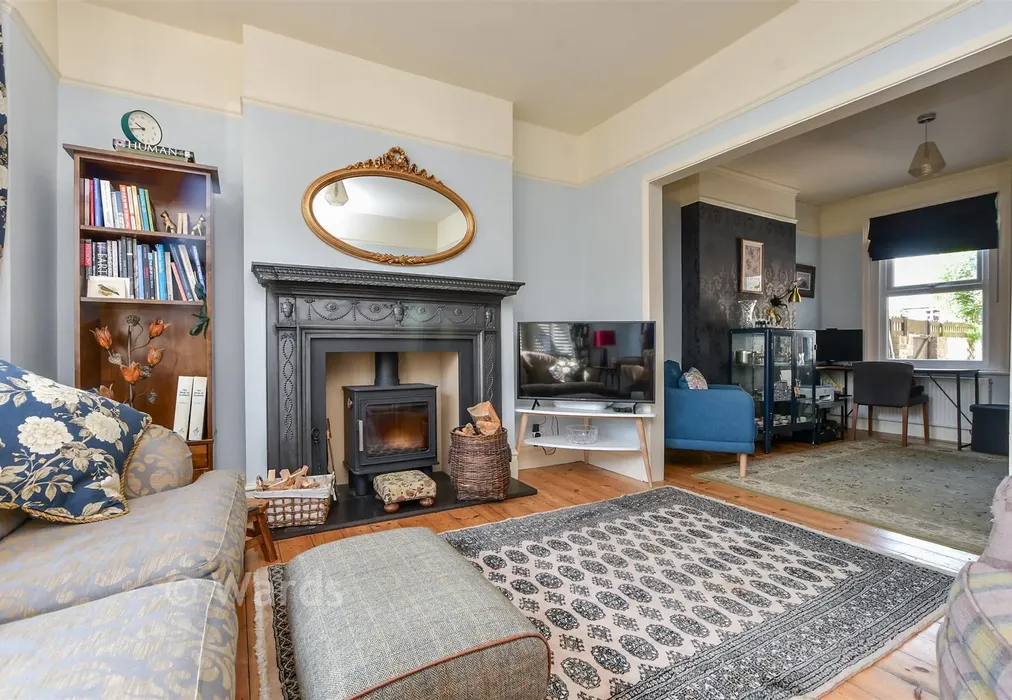 Lounge - Elms Avenue, Ramsgate, Kent - Wards of Kent