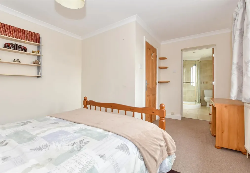 Internal Lifestyle Photograph - Godwyn Road, Deal, Kent - Wards of Kent