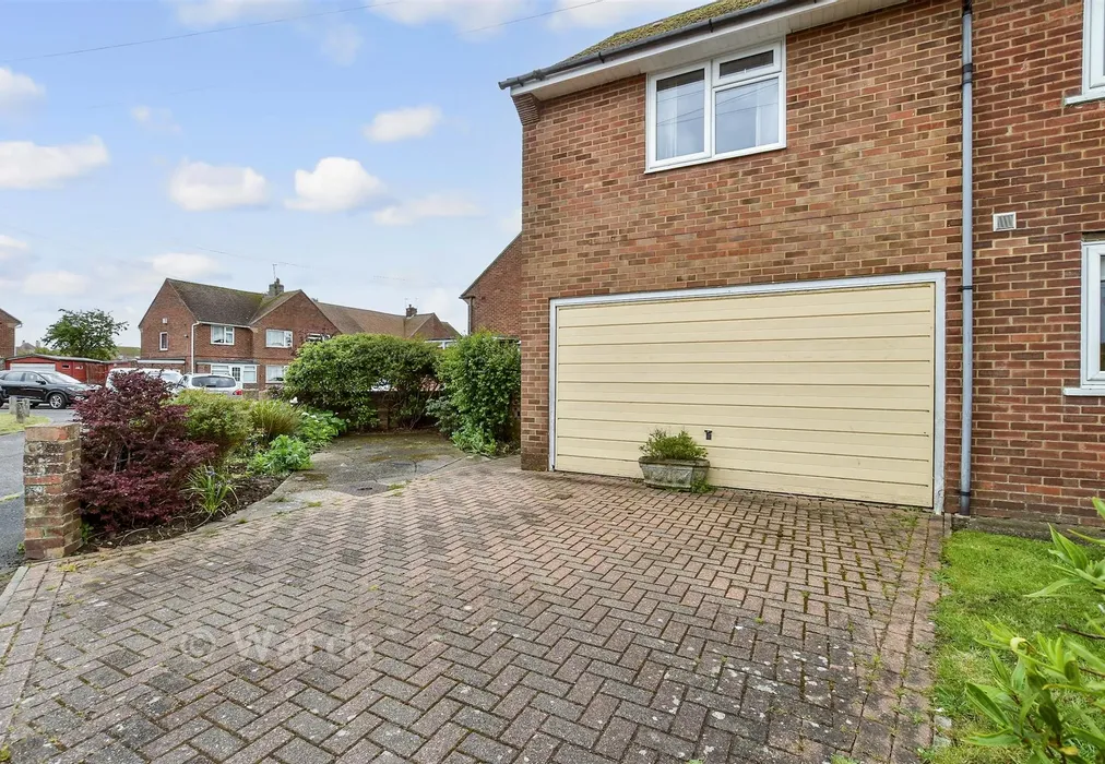 Driveway/Parking - Godwyn Road, Deal, Kent - Wards of Kent