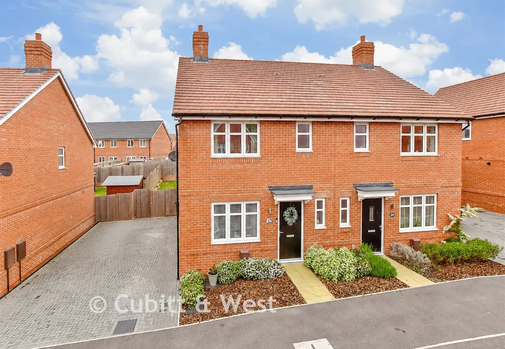 Front - Nine Acres, West Broyle, Chichester, West Sussex - Wards of Kent