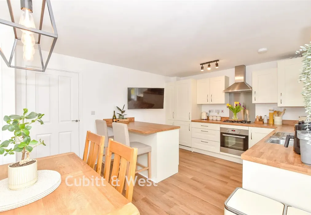 Kitchen/Diner - Nine Acres, West Broyle, Chichester, West Sussex - Wards of Kent