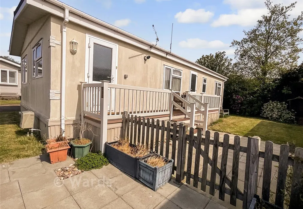 Rear Garden - Manston Court Road, Margate, Kent - Wards of Kent