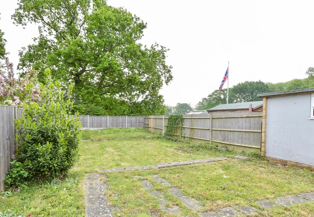 Rear Garden - Silverweed Road, Walderslade, Chatham, Kent - Wards of Kent