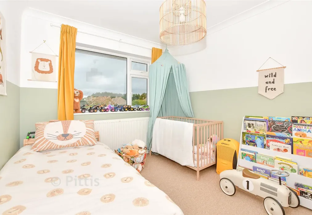 Bedroom 2 - St. Mary's Road, Brading, Isle of Wight - Wards of Kent