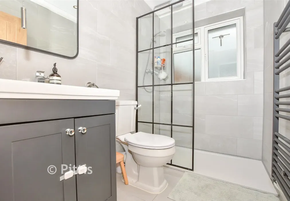 Shower Room - St. Mary's Road, Brading, Isle of Wight - Wards of Kent