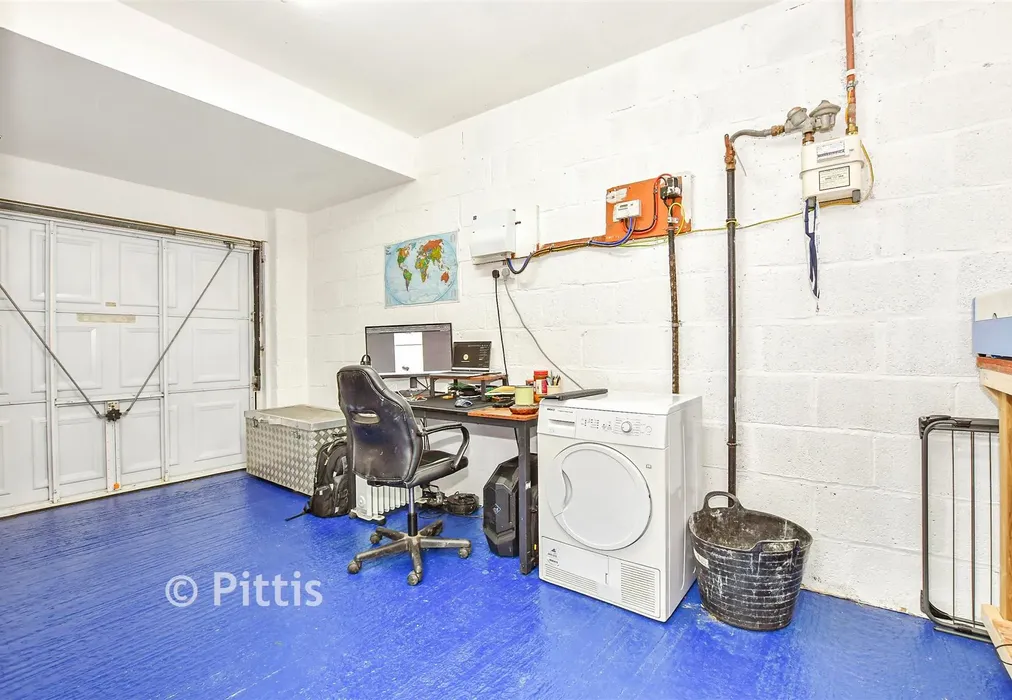 Garage - St. Mary's Road, Brading, Isle of Wight - Wards of Kent