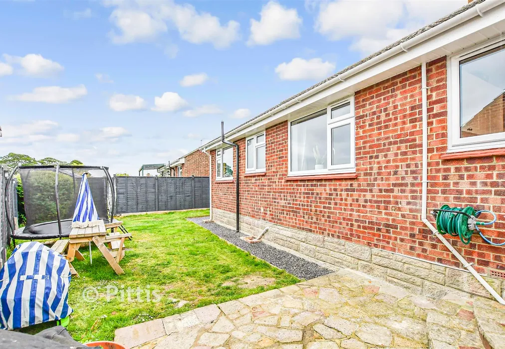 Rear Garden - St. Mary's Road, Brading, Isle of Wight - Wards of Kent