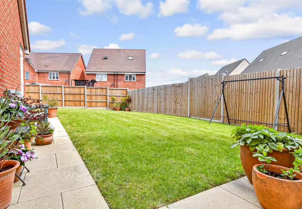 Rear Garden - Thomas Aveling Road, Rochester, Kent - Wards of Kent