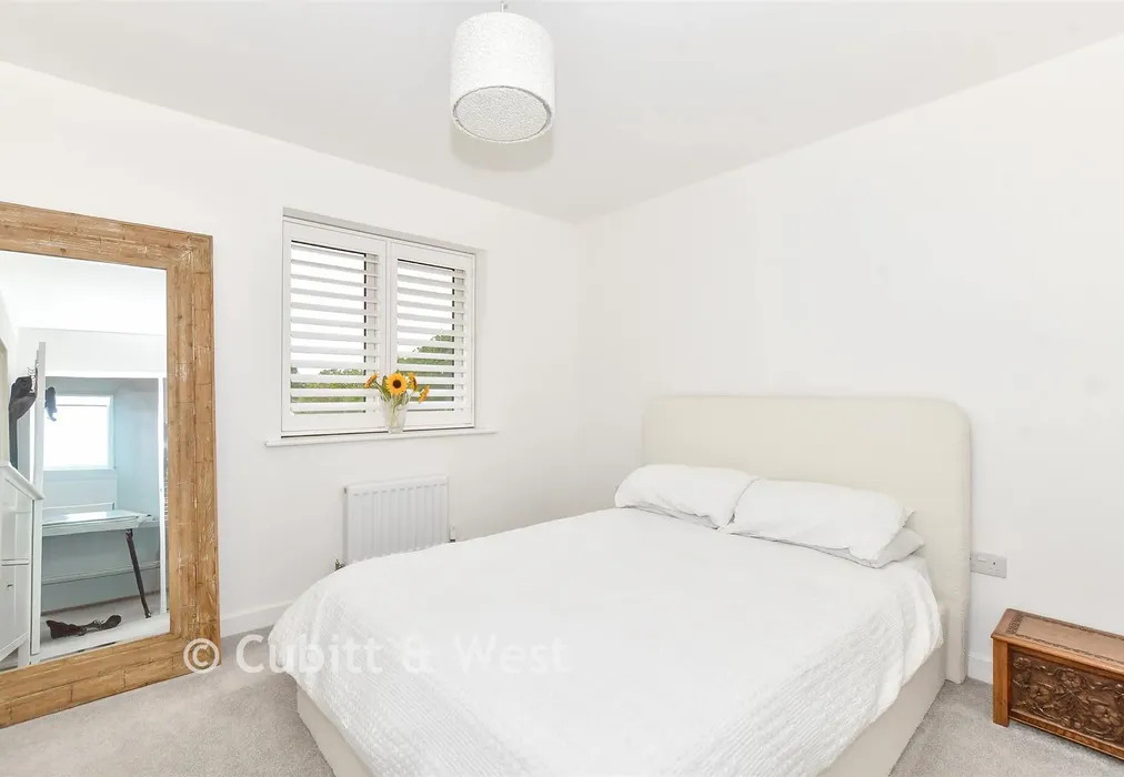 Bedroom 2 - Woodpecker Way, Chichester, West Sussex - Wards of Kent