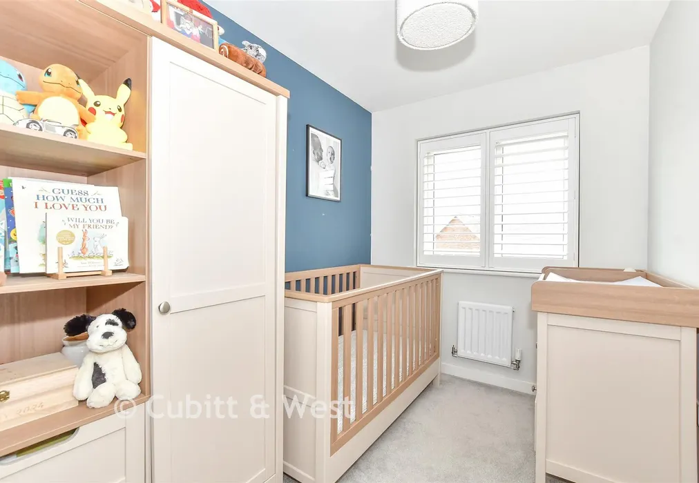 Bedroom 3 - Woodpecker Way, Chichester, West Sussex - Wards of Kent