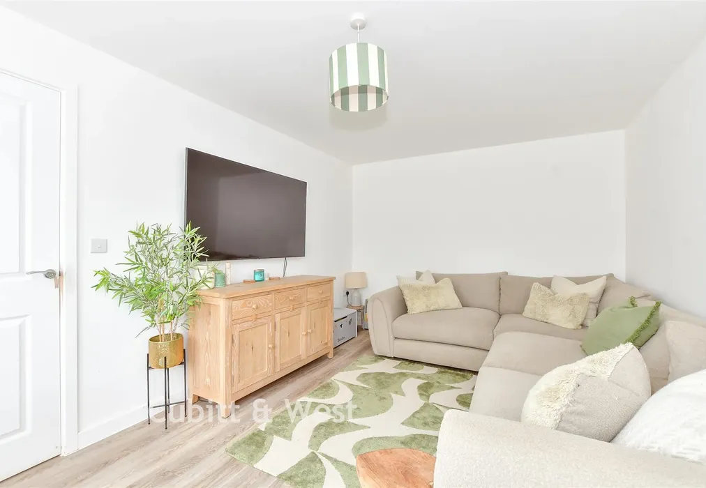 Sitting Room - Woodpecker Way, Chichester, West Sussex - Wards of Kent