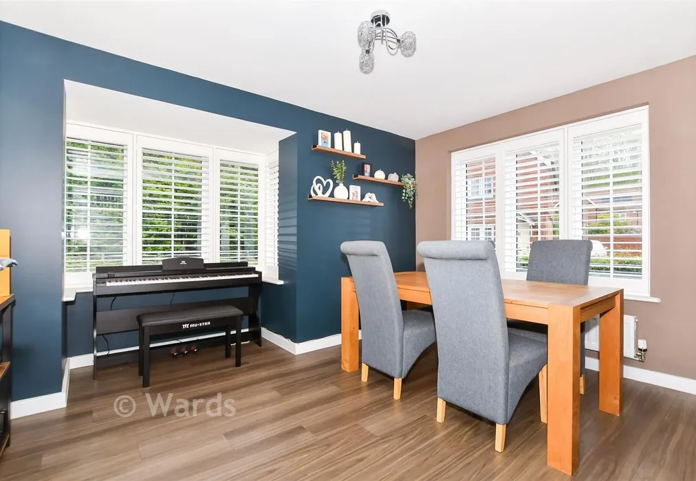 Dining Room - Bartlett Way, Maidstone, Kent - Wards of Kent