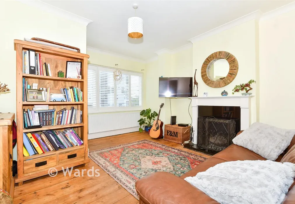 Lounge - Victoria Street, Maidstone, Kent - Wards of Kent
