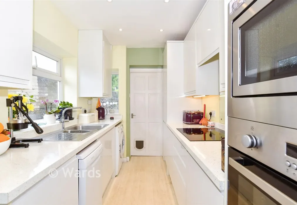 Kitchen - Victoria Street, Maidstone, Kent - Wards of Kent