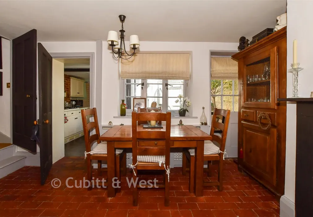 Internal Lifestyle Photograph - Church Street, Littlehampton, West Sussex - Wards of Kent
