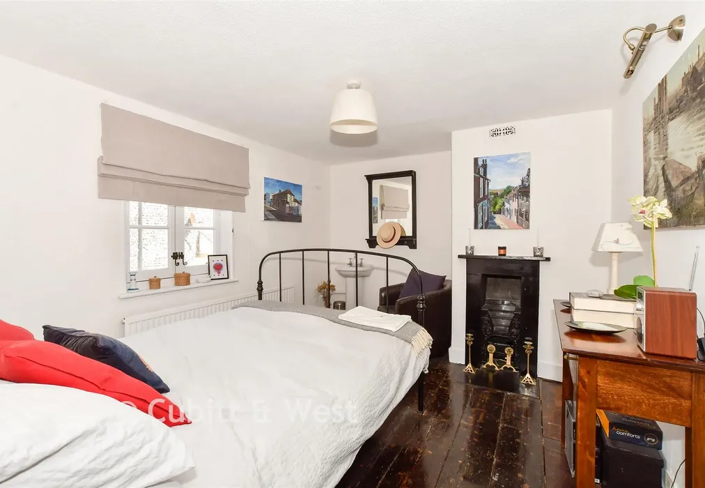 Bedroom 2 - Church Street, Littlehampton, West Sussex - Wards of Kent