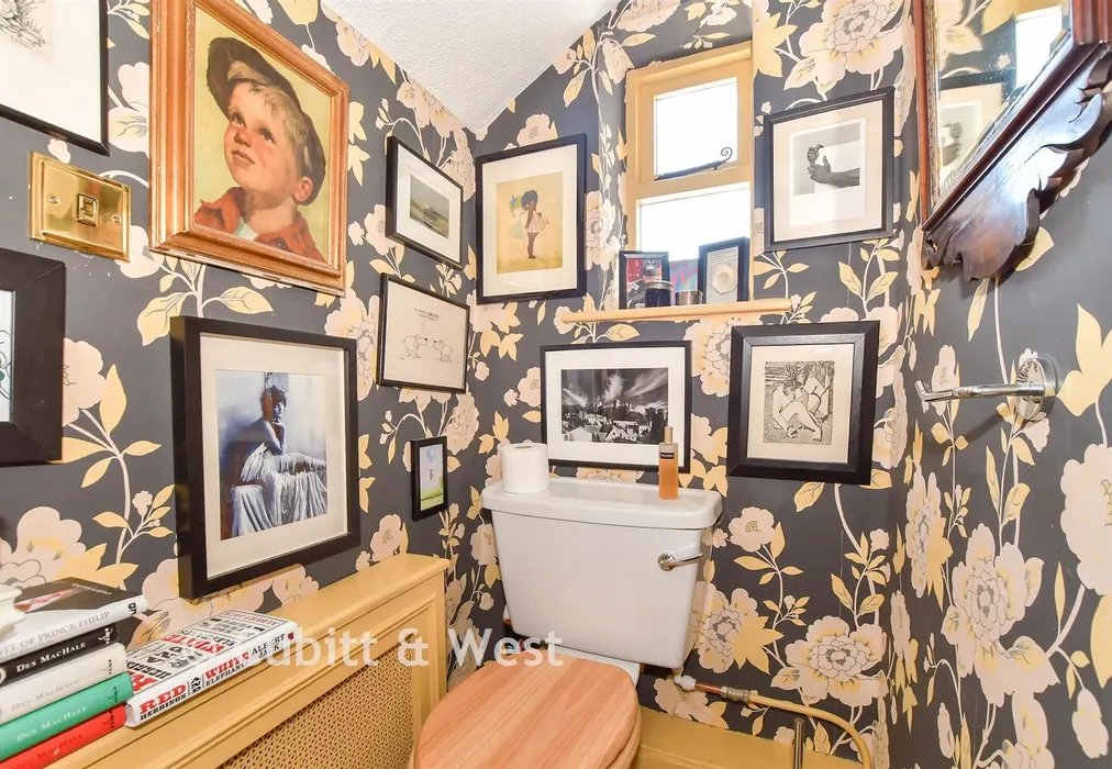 WC - Church Street, Littlehampton, West Sussex - Wards of Kent