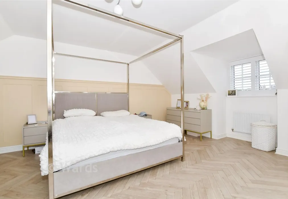 Bedroom 1 - Sephton Close, Aylesford, Kent - Wards of Kent