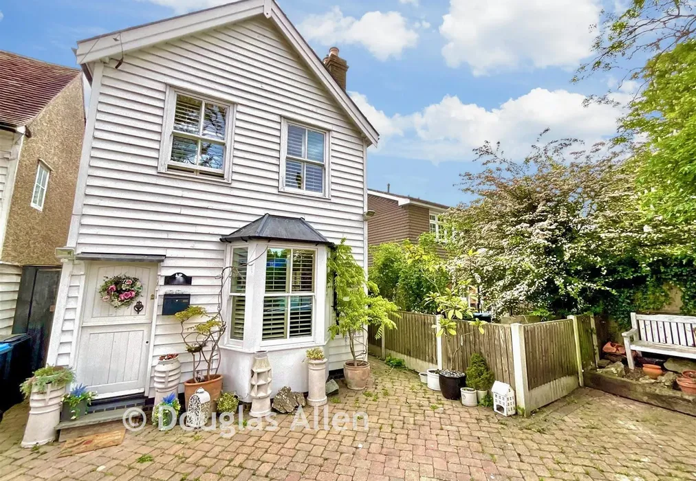 External - Gravel Lane, Chigwell, Essex - Wards of Kent