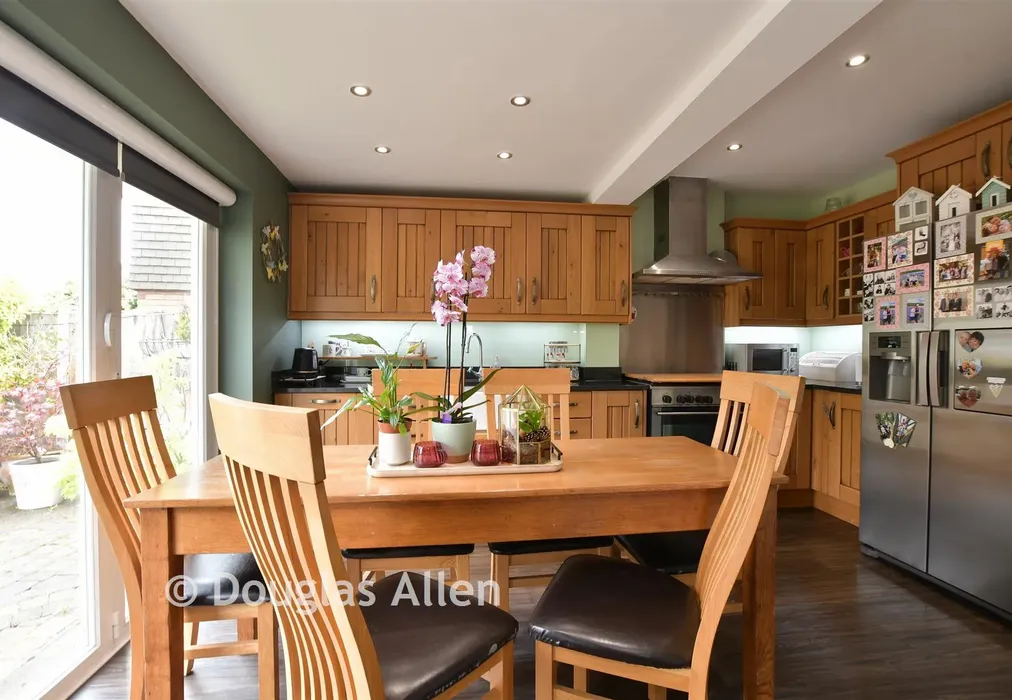 Kitchen/Dining Room - Gravel Lane, Chigwell, Essex - Wards of Kent