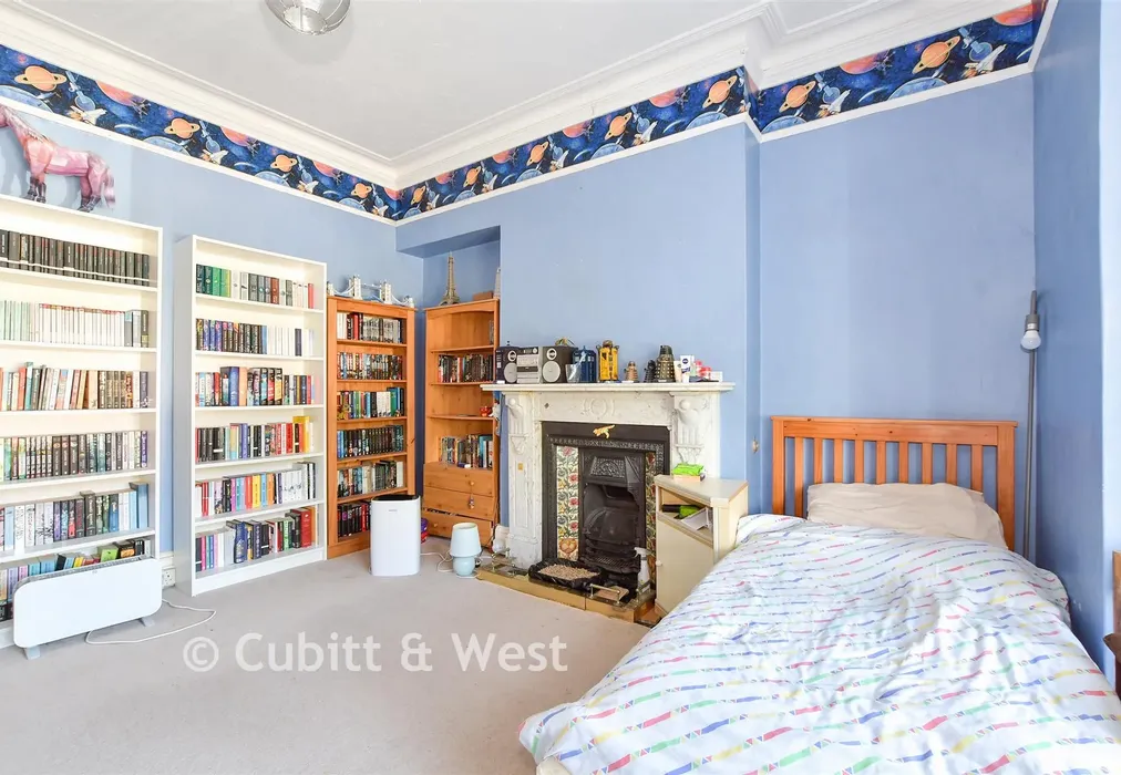 Bedroom 3 - Beach Road, Littlehampton, West Sussex - Wards of Kent