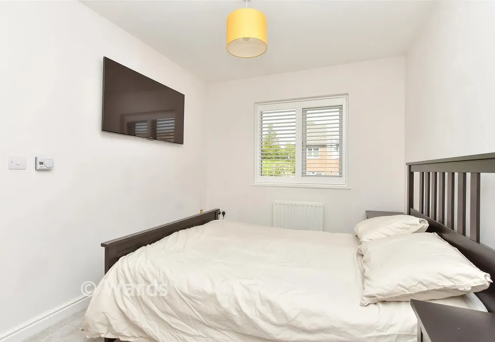 Bedroom 1 - Papyrus Drive, Sittingbourne, Kent - Wards of Kent