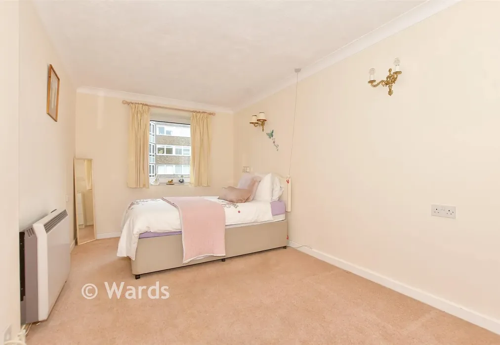 Bedroom - Stade Street, Hythe, Kent - Wards of Kent