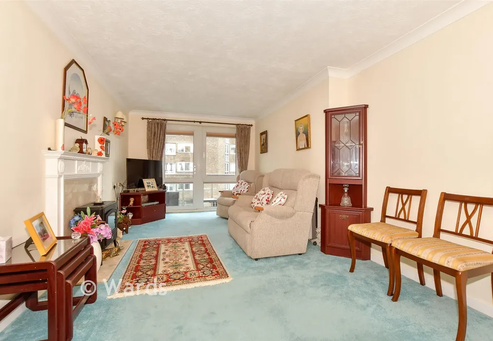 Lounge - Stade Street, Hythe, Kent - Wards of Kent