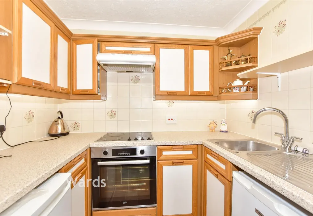 Kitchen - Stade Street, Hythe, Kent - Wards of Kent