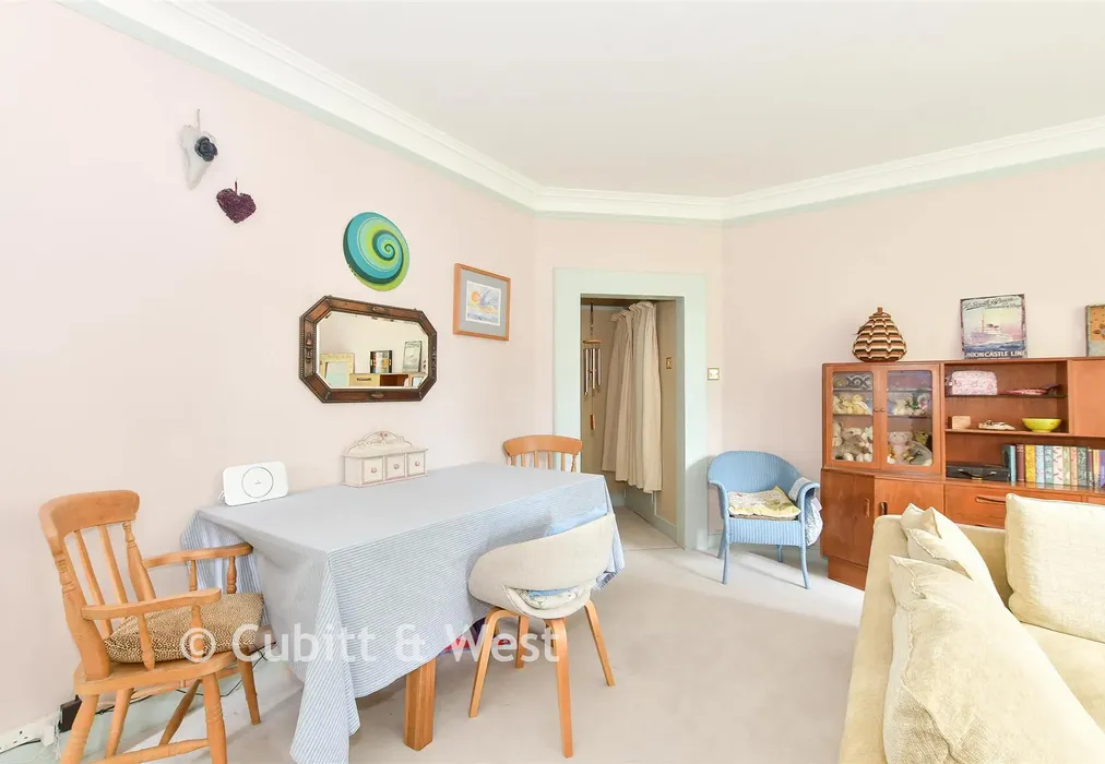 Lounge - Warren Road, Crowborough, East Sussex - Wards of Kent