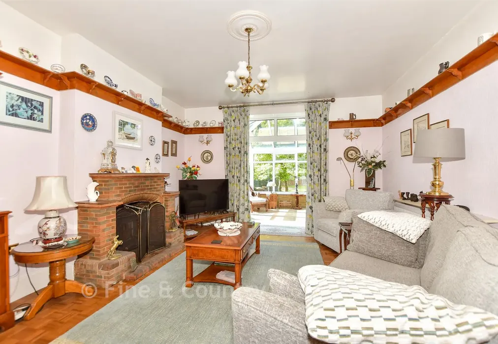 Sitting Room - St. Mary's Road, West Hythe, Hythe, Kent - Wards of Kent