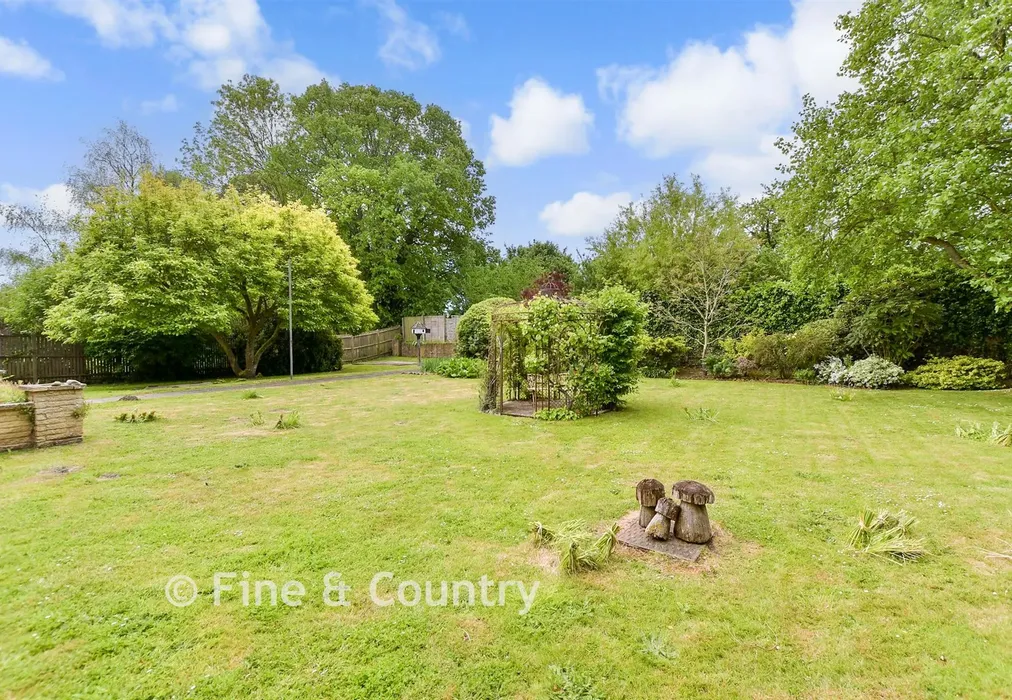 Rear Garden - St. Mary's Road, West Hythe, Hythe, Kent - Wards of Kent