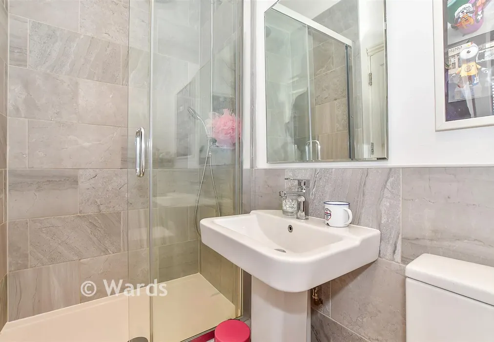 En-Suite Shower Room - Baltic Road, Tonbridge, Kent - Wards of Kent