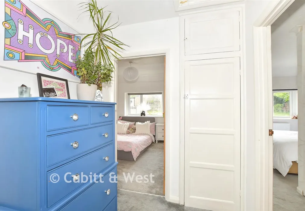 Landing - Fernhurst Crescent, Brighton, East Sussex - Wards of Kent